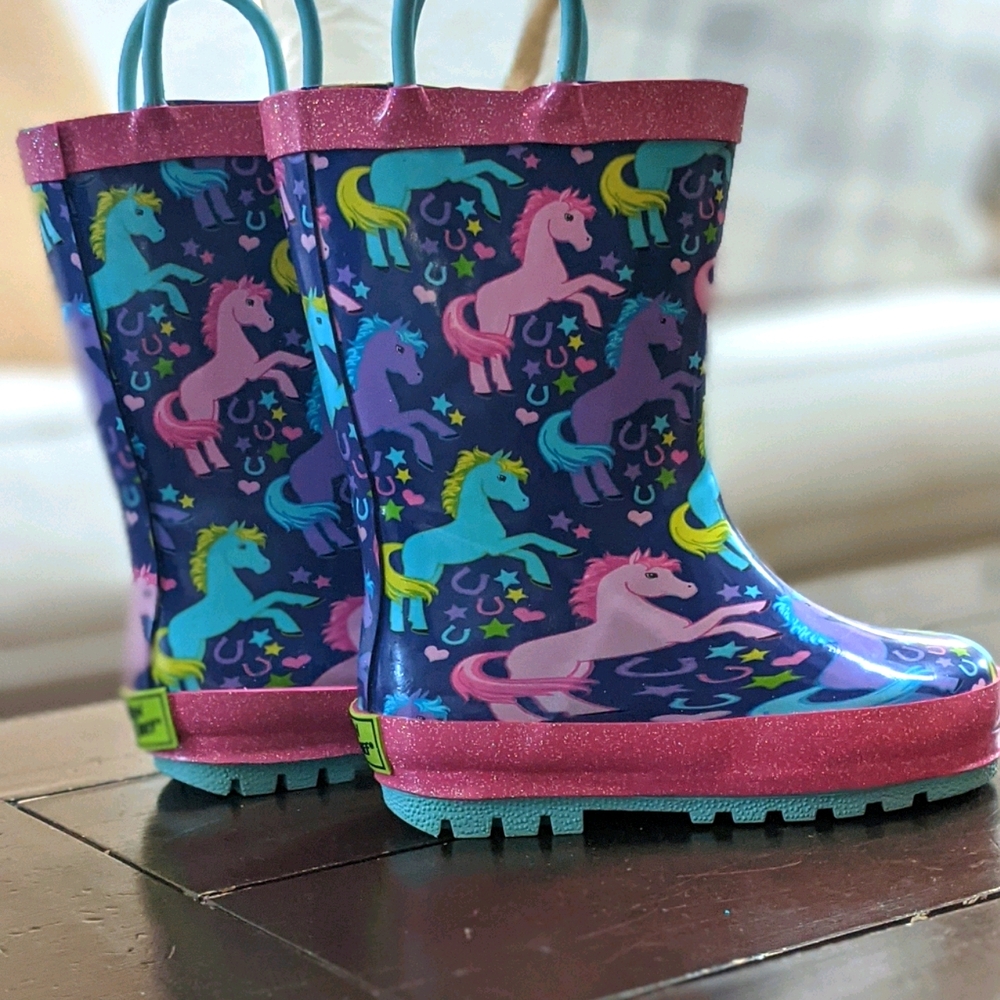 Western Chief Unicorn water boots. Toddler.